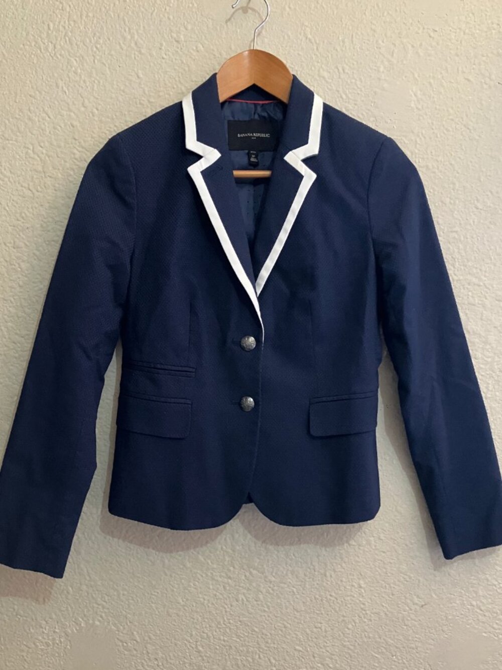 Banana Republic Navy Blue with White Trim Blazer Size 2P